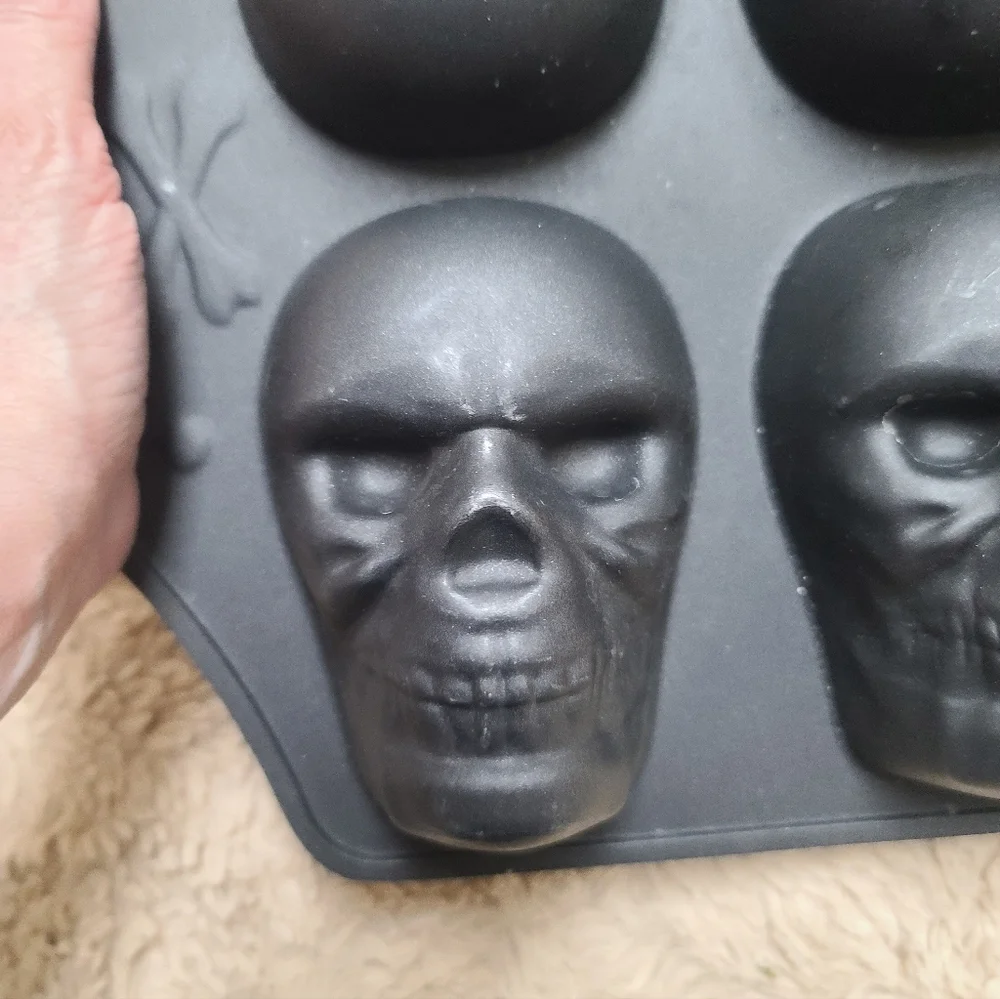 Skull Metal Baking Pan Mold - Black Skeleton Baking Pan, Cakelet, Cupcake